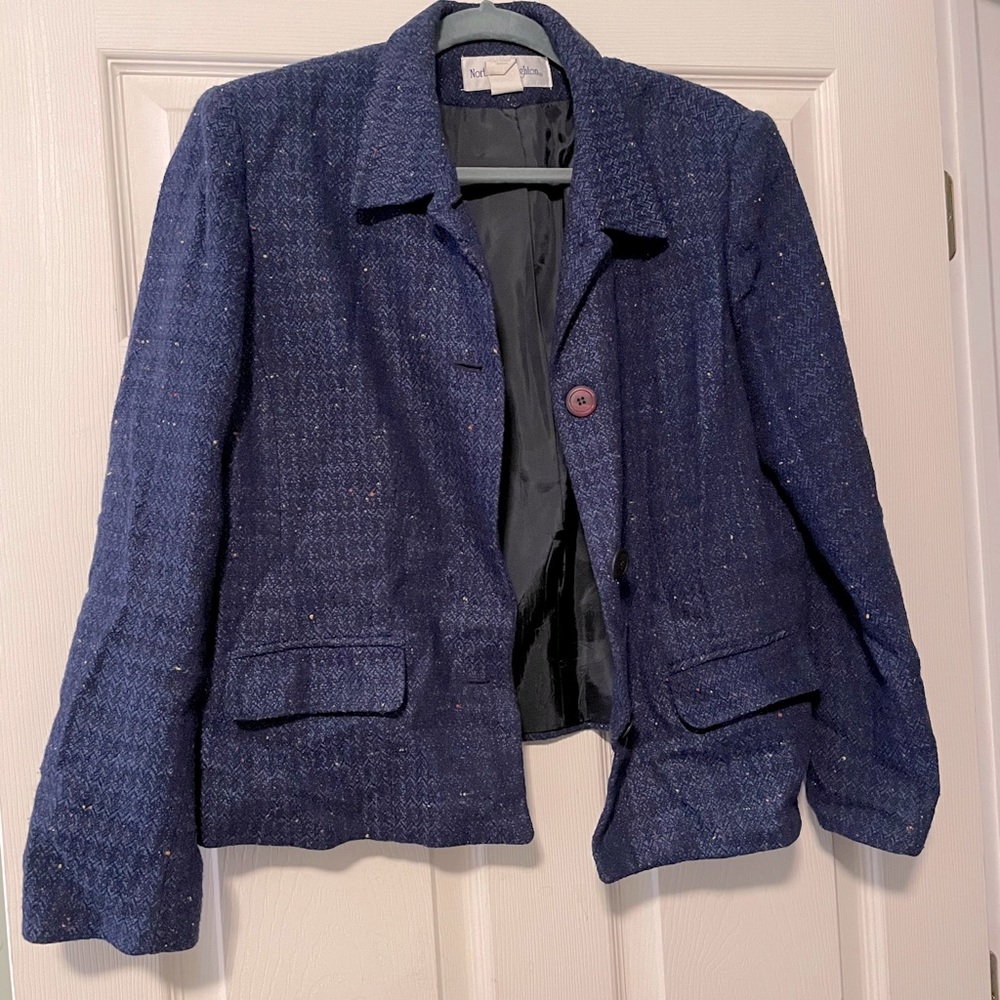 Dark blue poly/acrylic/wool blazer